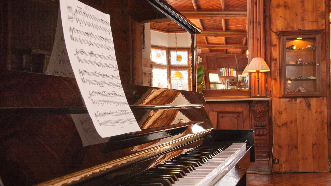 [Translate to Italienisch:] Klavier Posthotel Kassl