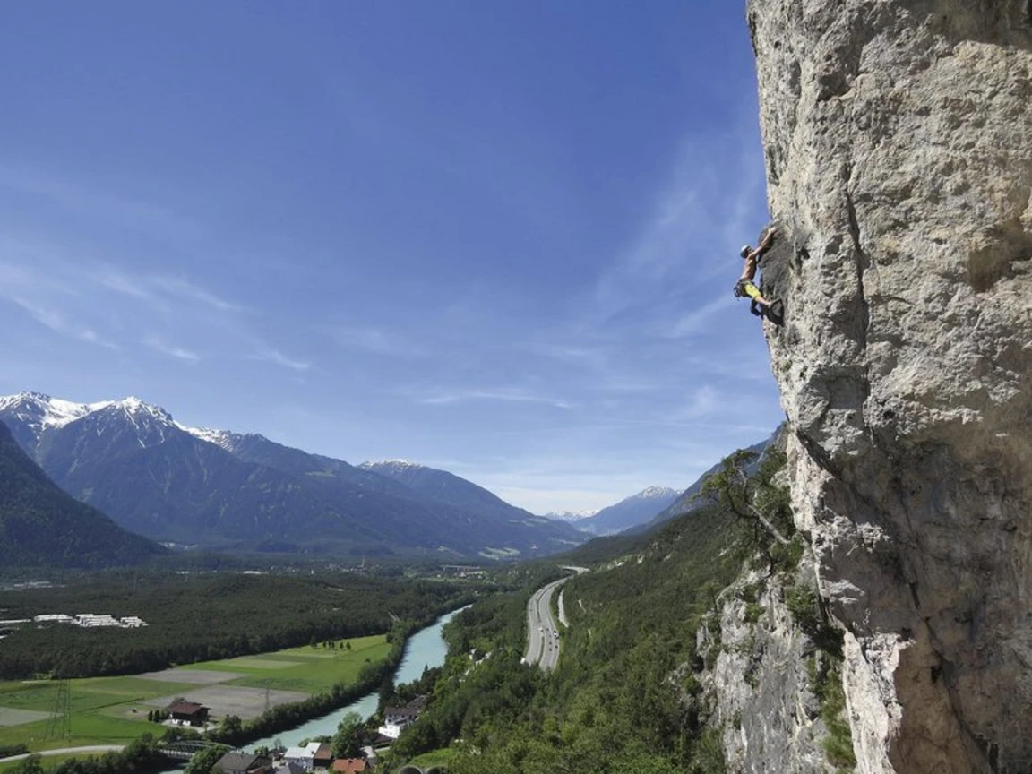 [Translate to Italienisch:] Klettersteig Geierwand in Haiming